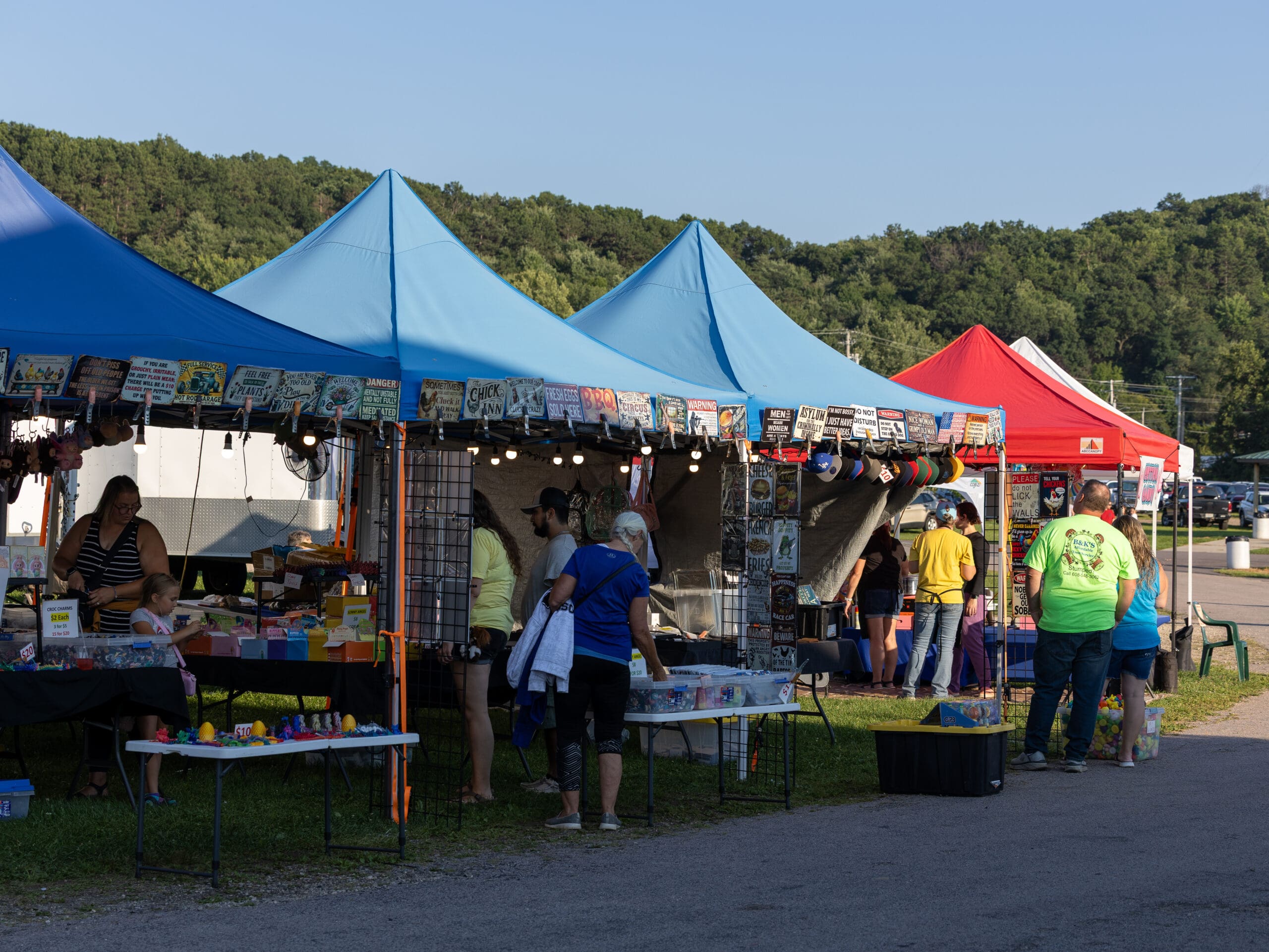 vendors-scaled.jpg